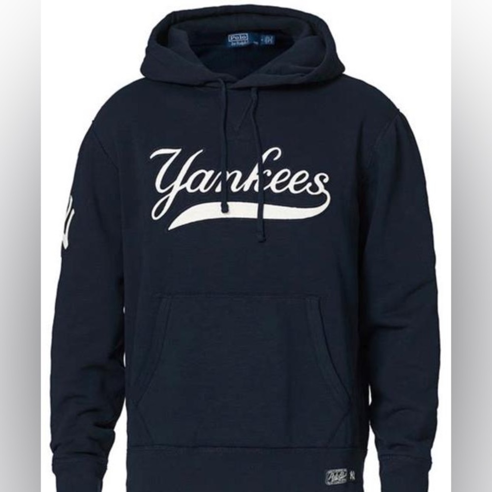 Brand NEW Limited Time Yankees Hoodie Sweater SIZE M
